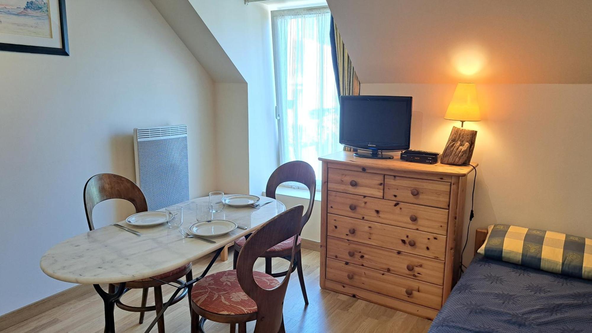 Clos De La Fontaine Dinard Room photo